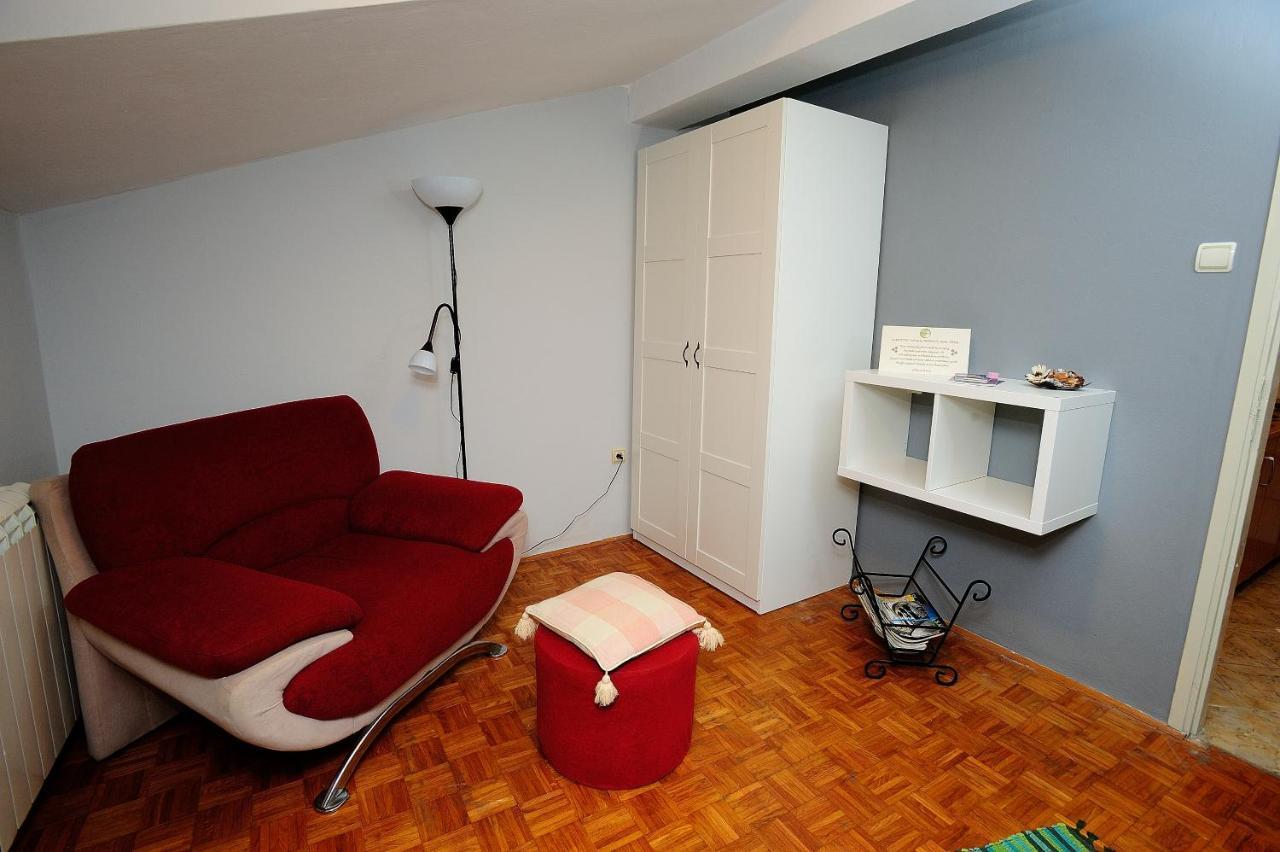 Natura Apartment Belgrado Exterior foto
