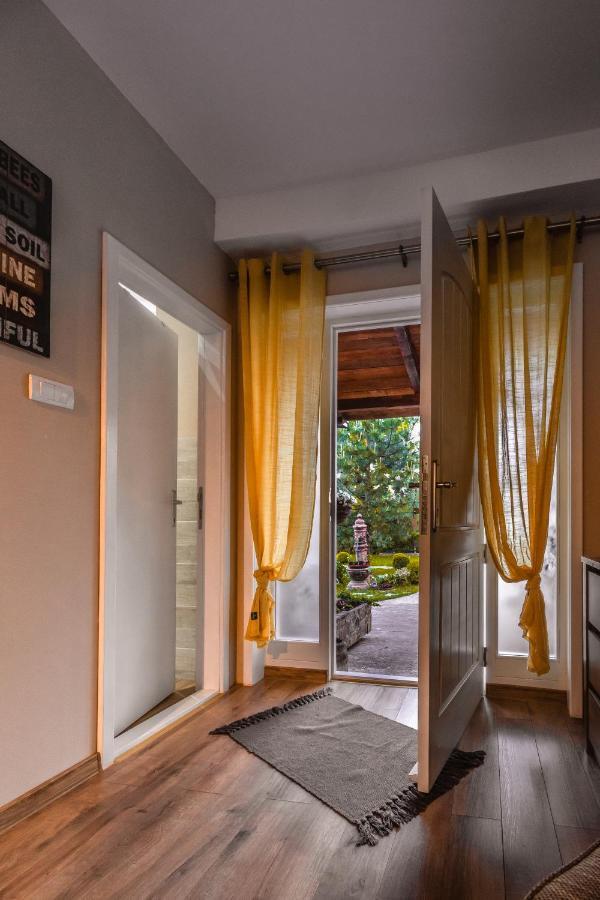 Natura Apartment Belgrado Exterior foto
